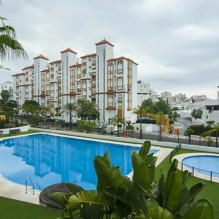 Puerto Deportivo Apartment *